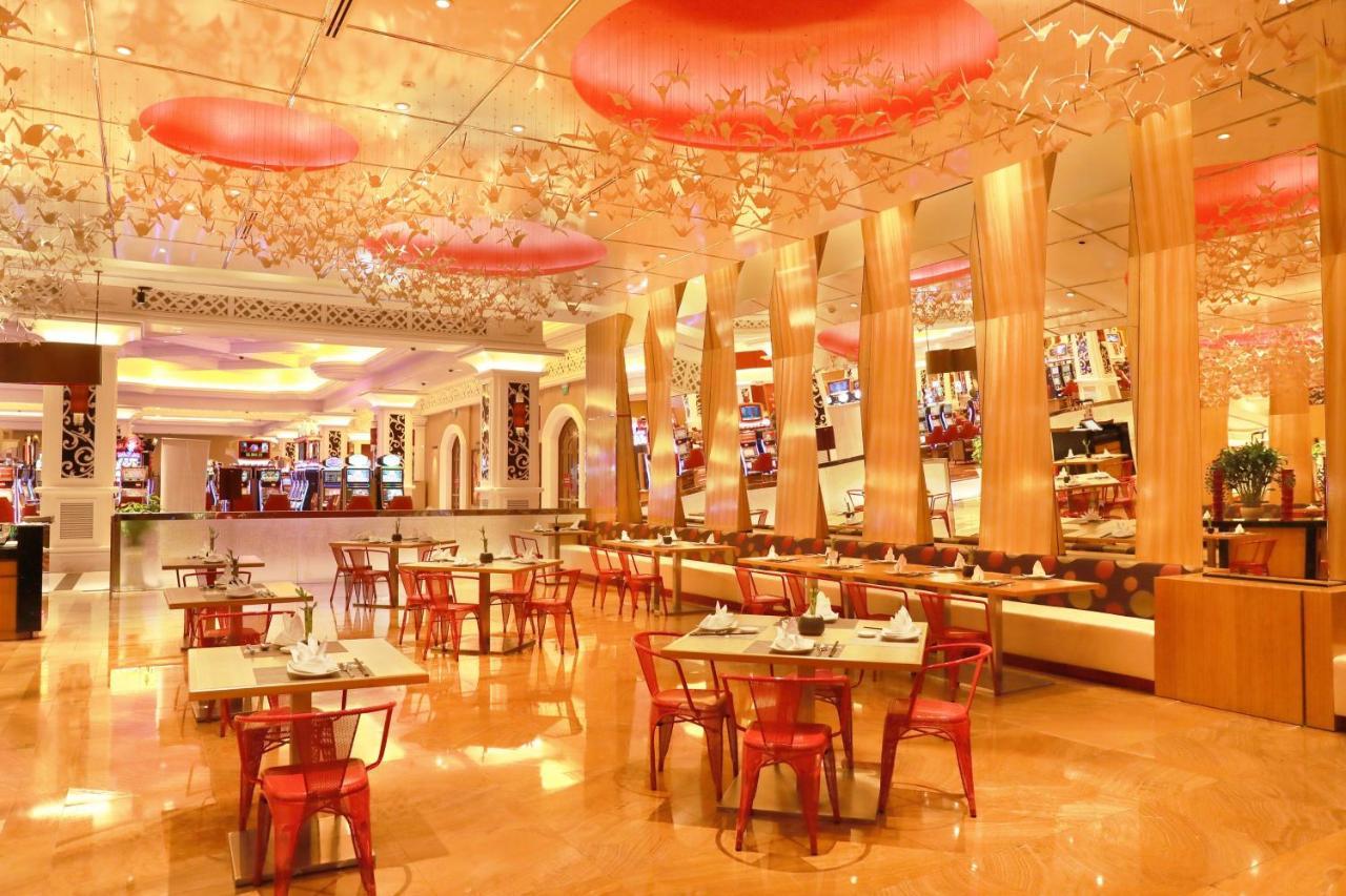 Отель Intercontinental Grand Хочам Экстерьер фото